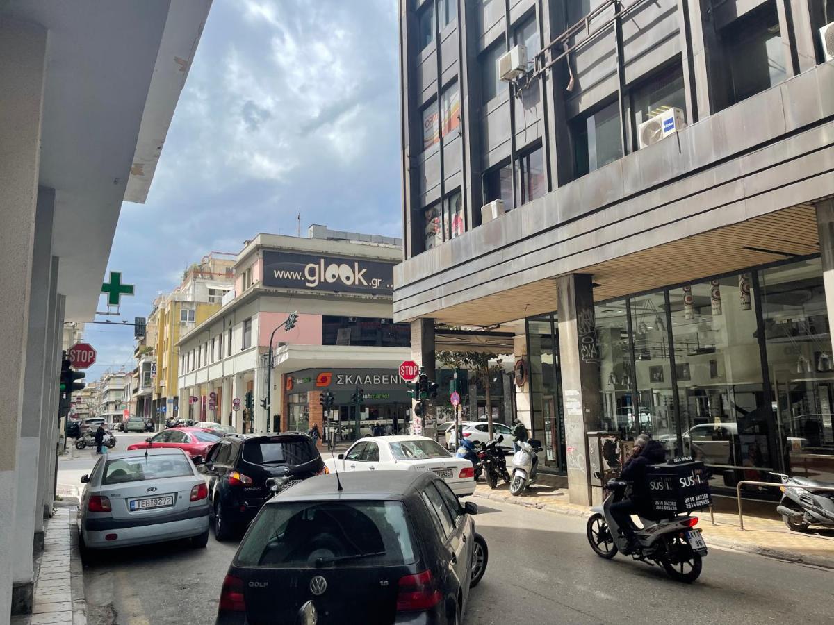 Oikiastudios Patras Exteriör bild
